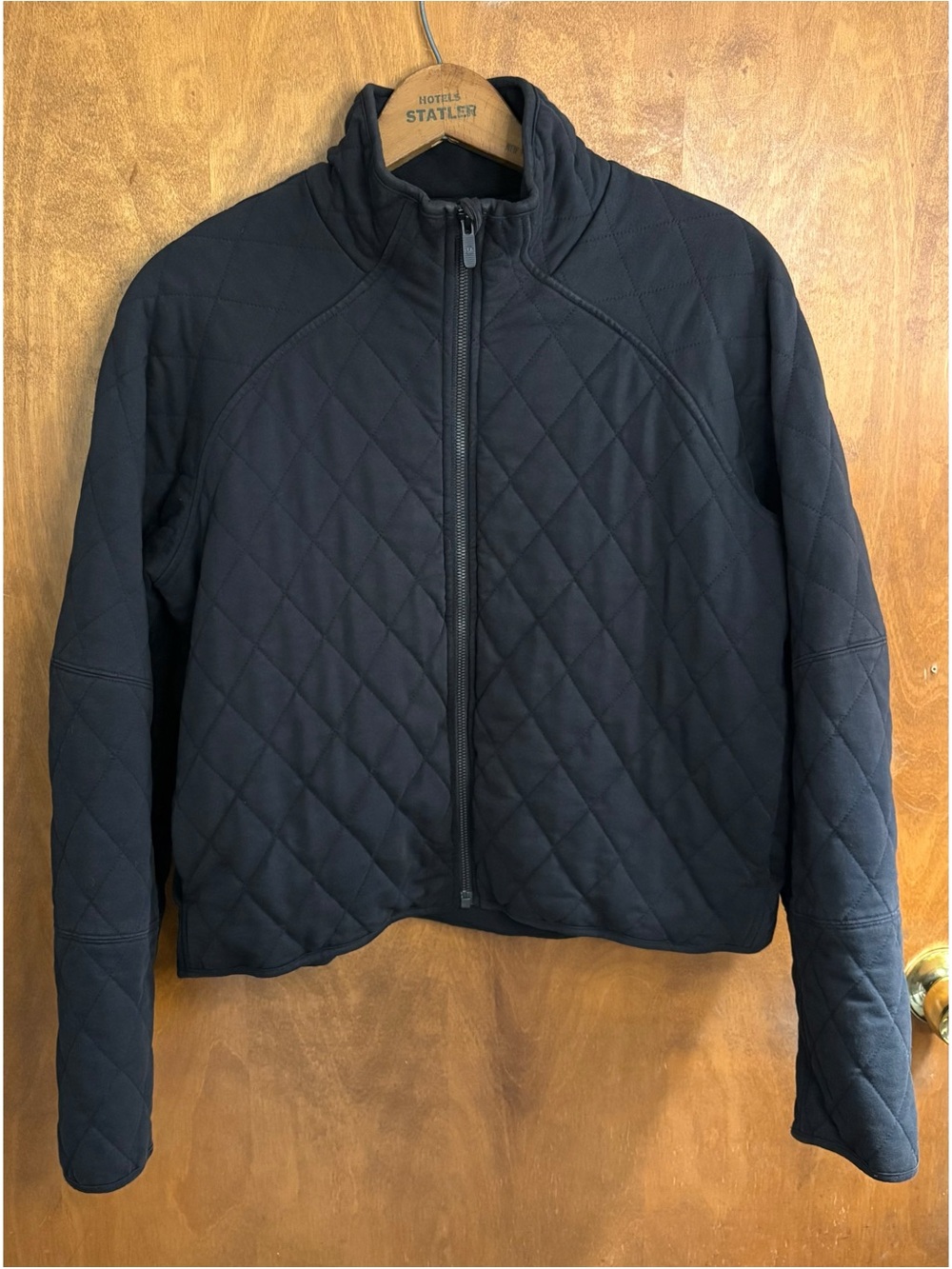 Lululemon Black Quilted Calm Zip Up Jacket Hiking Gorpcore Utility 10 Athletic